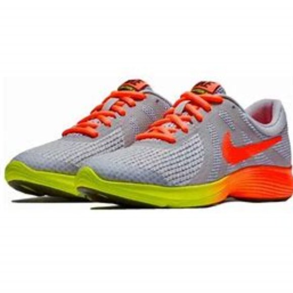nike revolution 4 orange